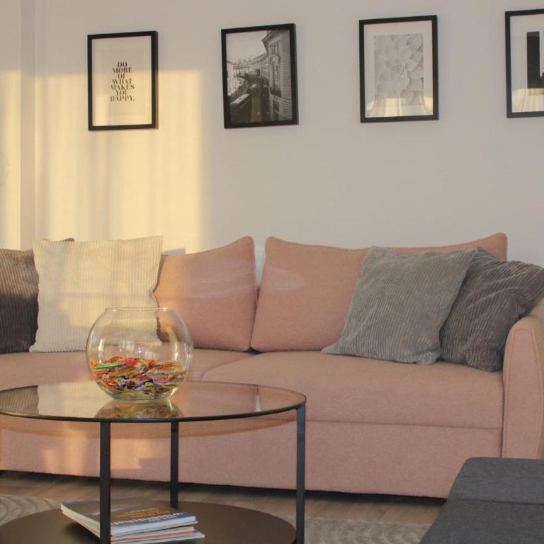 Apartment Merry Harmony Heights - Balcony & Free Garage & Parking - Two-Bedroom Apartment with View - 1