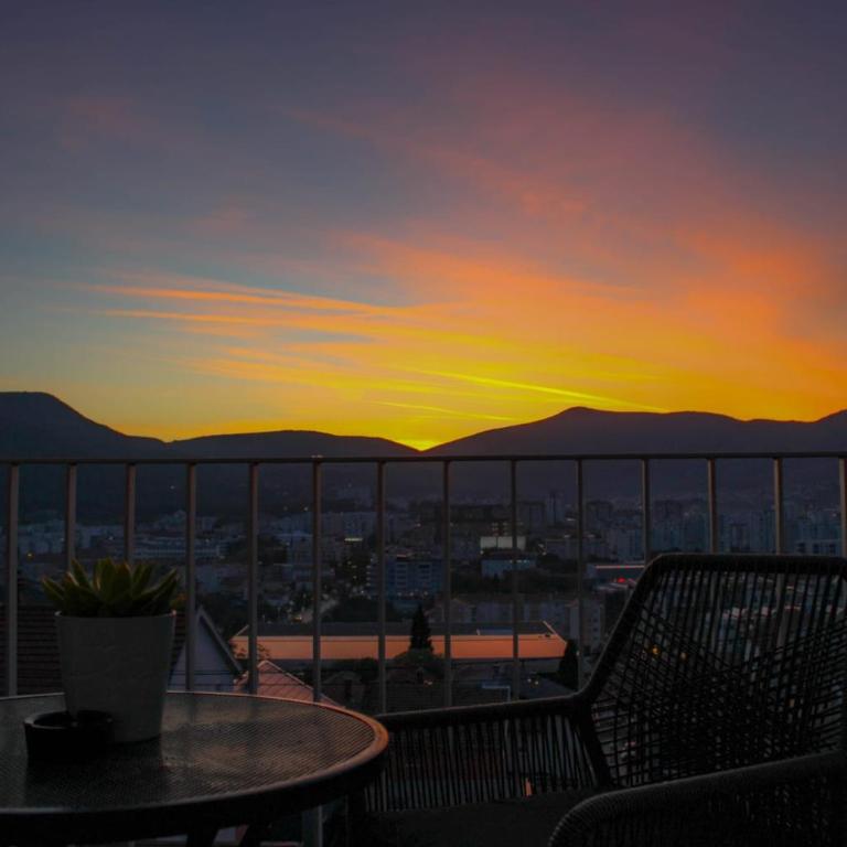 Apartment Merry Harmony Heights - Balcony & Free Garage & Parking - Two-Bedroom Apartment with View - 45