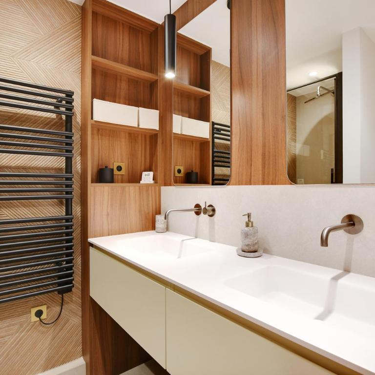 Pick A Flat's Apartments in Tour Eiffel - Rue de l'Amiral Hamelin - Appartement - 15