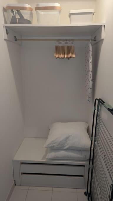 T2 ouvert à 5 min des plages, au calme, avec balcon et garage - Apartment mit 1 Schlafzimmer mit Stadtblick - 41