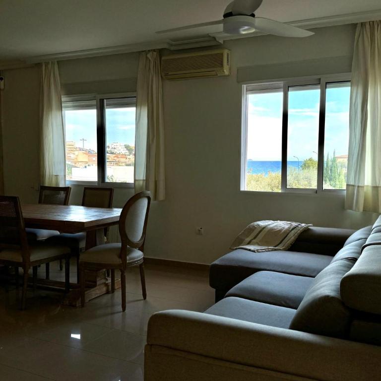 Chalet Villa Sophia Alicante - Four-Bedroom Vacation Home - 9