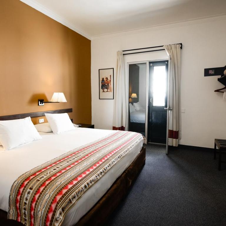 Hotel Raymi - Habitación con cama extragrande. - 6