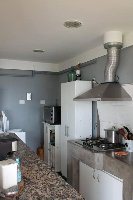 Amplio y Luminoso departamento con cochera - Apartamento de 2 dormitorios con balcón - 32