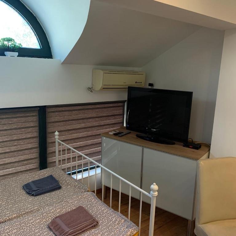 Apartments Iva - Studio with Double Bed - 5