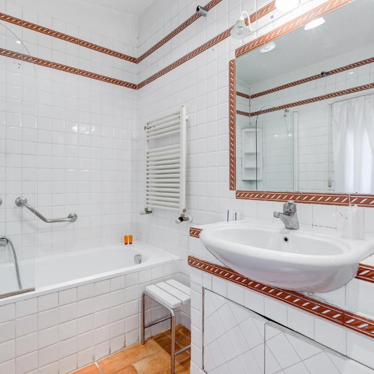 Royal Pod - Vacation Home - 20