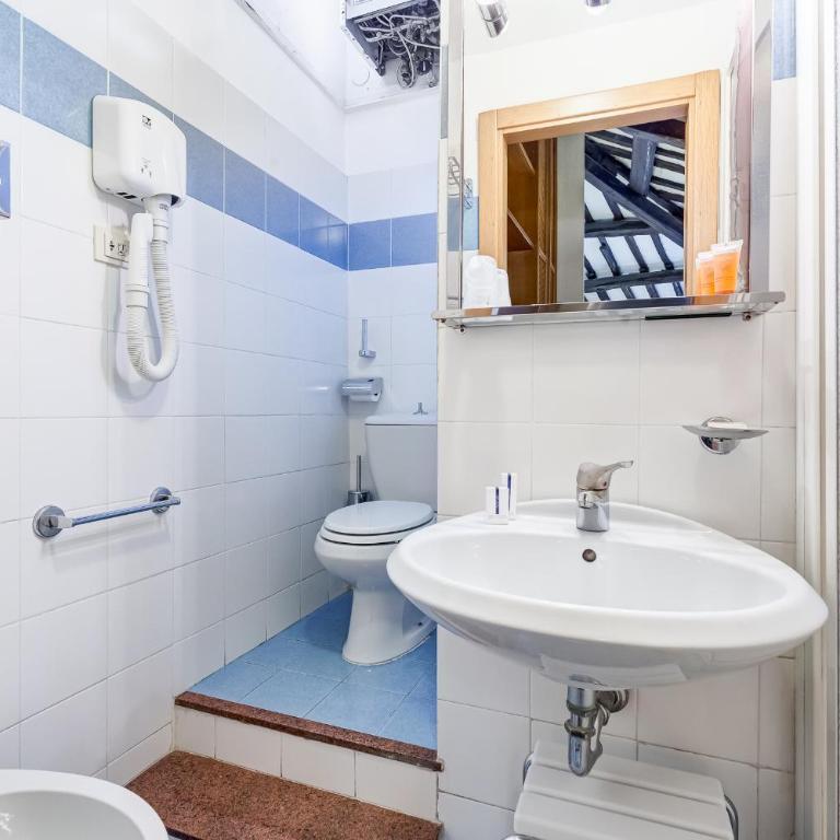Royal Pod - Vacation Home - 22