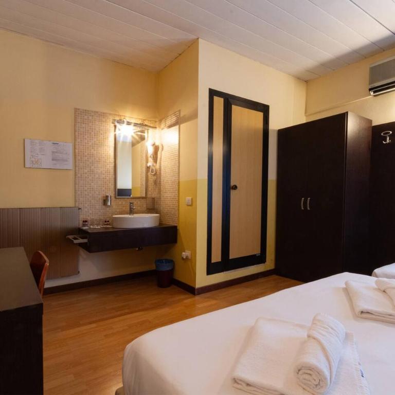 Hotel Guidi - Triple Room - 10