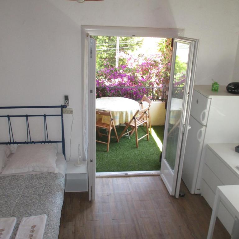 A Coin calme proche plage , centre, commerce - Appartement 2 Chambres - 2