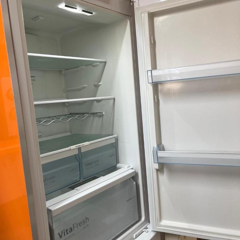 Amplio apartamento en el centro de Málaga con parking privado incluido - Apartamento de 3 dormitorios - 27