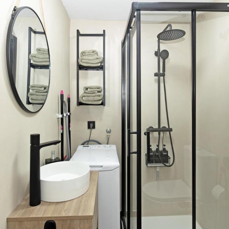 Lovely studio in the city centre - Studio - 17