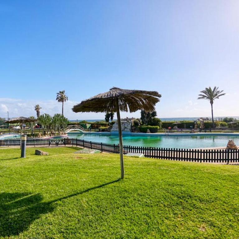Apartamento a pie de playa Atlanterra - Deluxe Apartment - 2