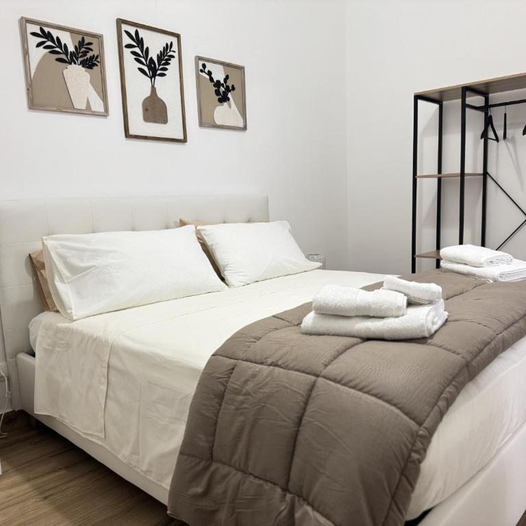 Mortillaro 19 - Appartamento con 2 Camere da Letto e Balcone - 14