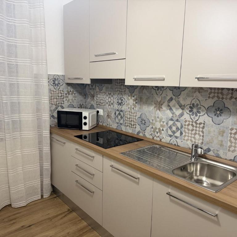 Mortillaro 19 - Appartamento con 2 Camere da Letto e Balcone - 26