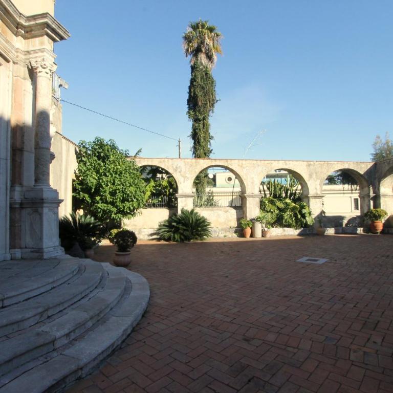 Taormina Casa Althea & Elite Apartments - Taormina Holidays - Three-Bedroom Apartment with Terrace (6 Adults) - 43