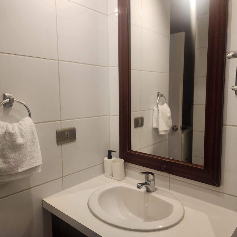 HOM I Comodo Departamento 3PAX 2D1B Calle Merced Stgo - Apartamento - 42