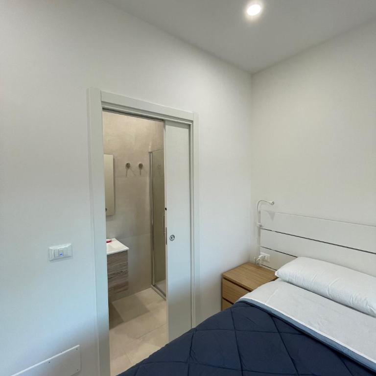Turris Apartments, SKYLINE historic center Bologna - Double Room with Private Bathroom - 1