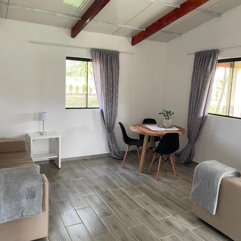 Residencia Piri - Two-Bedroom Bungalow - 10