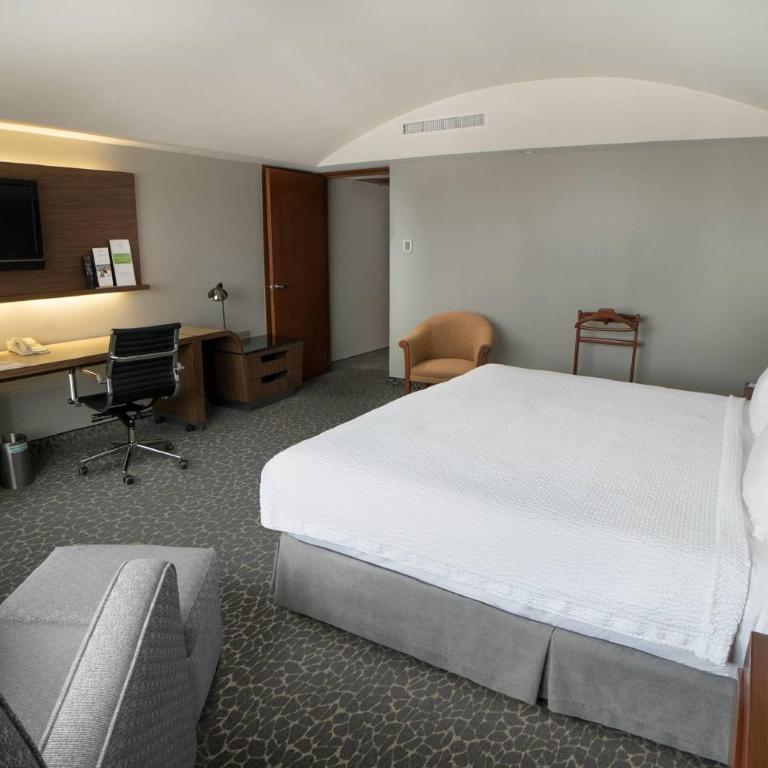 Courtyard by Marriott Mexico City Revolucion - Superior King Room - 2