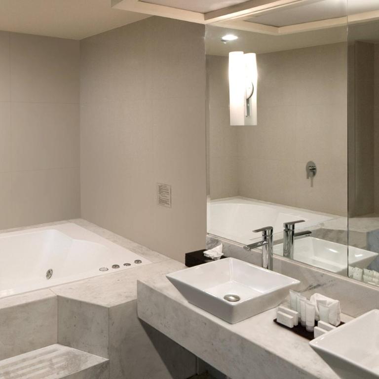 Courtyard by Marriott Mexico City Revolucion - Presidential Suite - 9