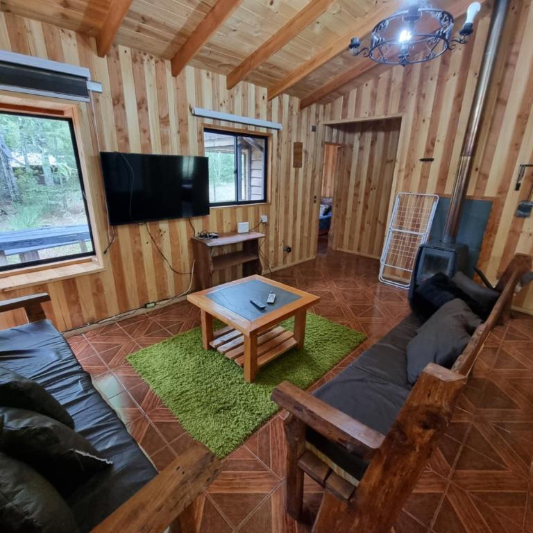 Cabañas Rusticas en Caburgua - Three-Bedroom Bungalow - 12