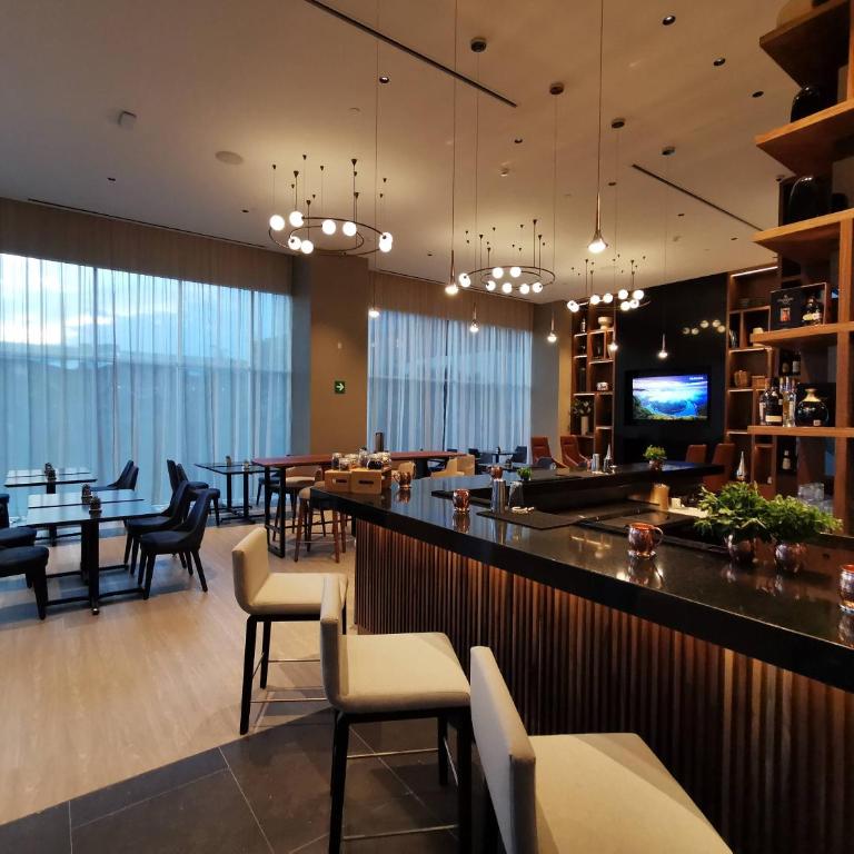 Suite Corner Regency Mexico City Insurgentes WTC - Superior Apartment with City View - 39