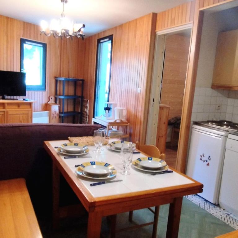 Apt Pied de Pistes, 4 Pers, 1 Ch, TV, Balcon, Casier à Ski - Appartamento con 1 Camera da Letto - 1