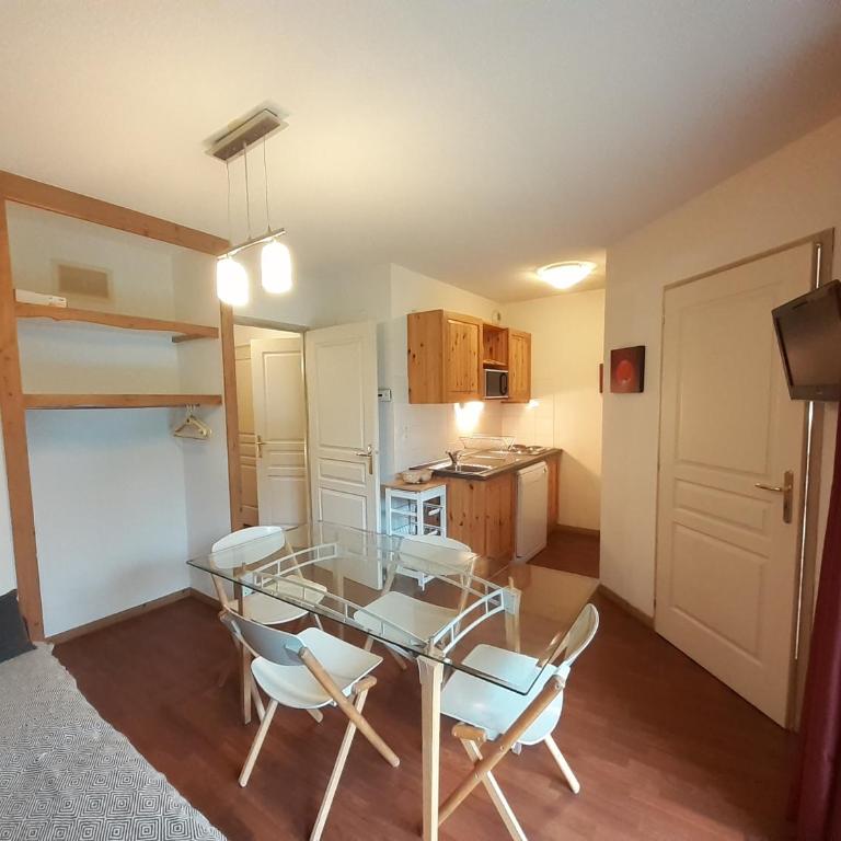 Charmant appartement 2 pièces à Valfréjus, 4 pers, proche télécabine, WiFi inclus - FR-1-561-129 - Apartamento - 1
