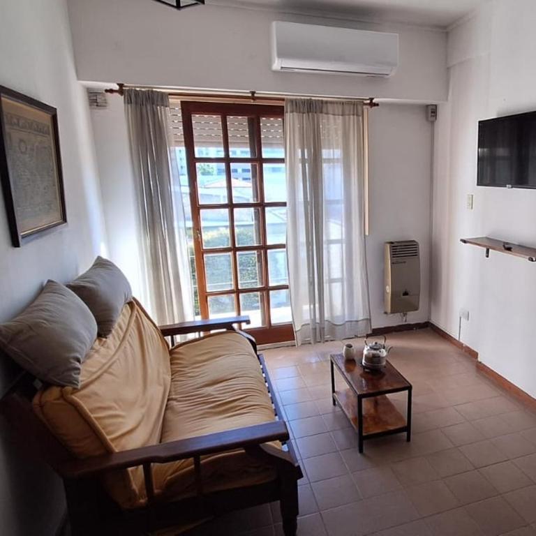 Departamento calle 11, excelente ubicación céntrica - Apartamento de 1 dormitorio - 1