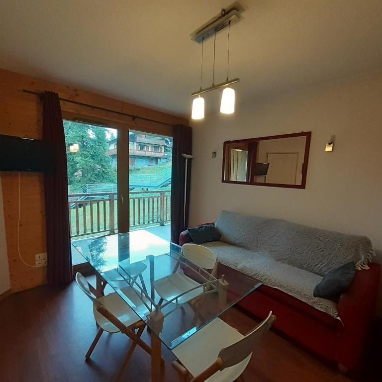 Charmant appartement 2 pièces à Valfréjus, 4 pers, proche télécabine, WiFi inclus - FR-1-561-129 - Apartamento - 12
