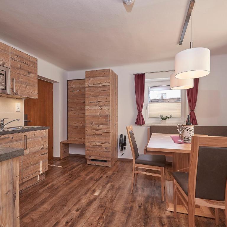 Pension Gabi - Apartment mit 1 Schlafzimmer und Balkon - 4