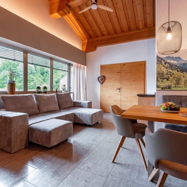 Alm Appartements ZellamSee - Apartment Alm 2 mit 3 Schlafzimmern und Balkon - 20
