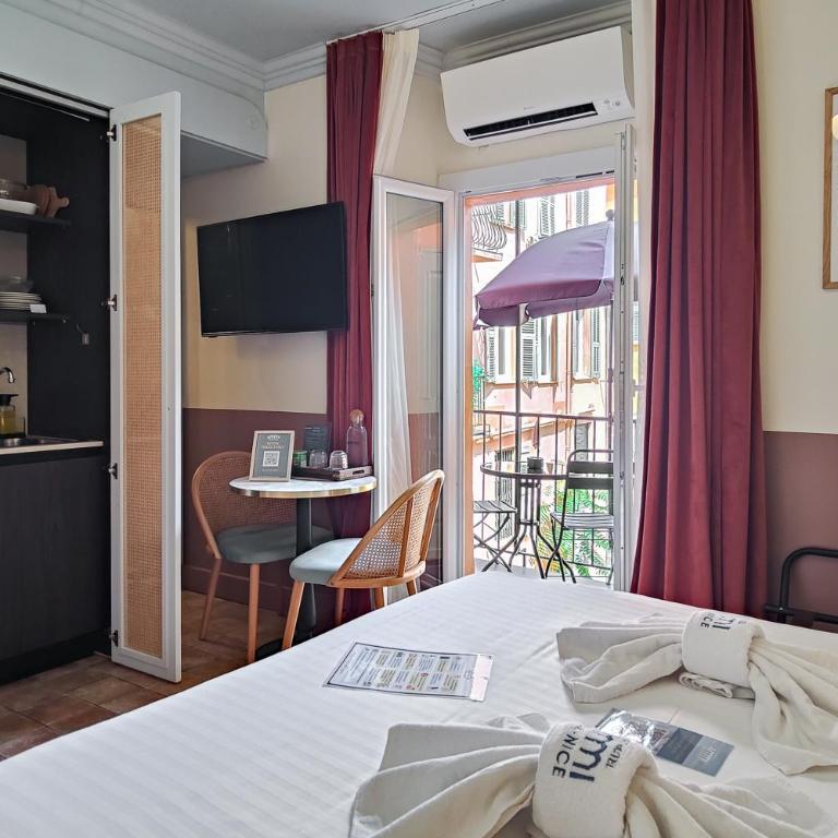 Hotel Aparthotel AMMI Vieux Nice - Studio Standard avec Balcon - 2