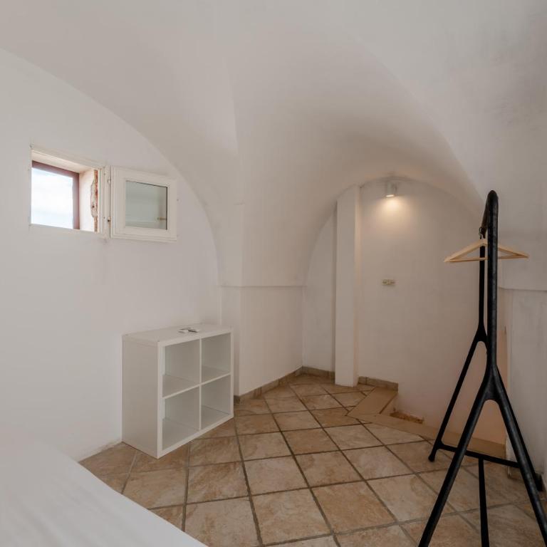 Terrazzino Seme by Rentbeat - Two-Bedroom Apartment - 18