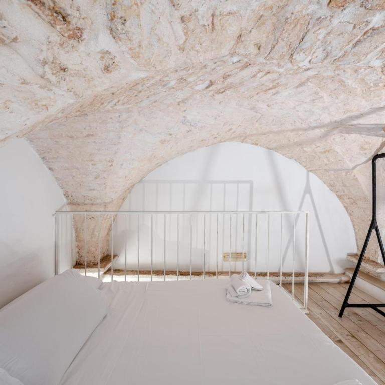Terrazzino Seme by Rentbeat - Two-Bedroom Apartment - 11