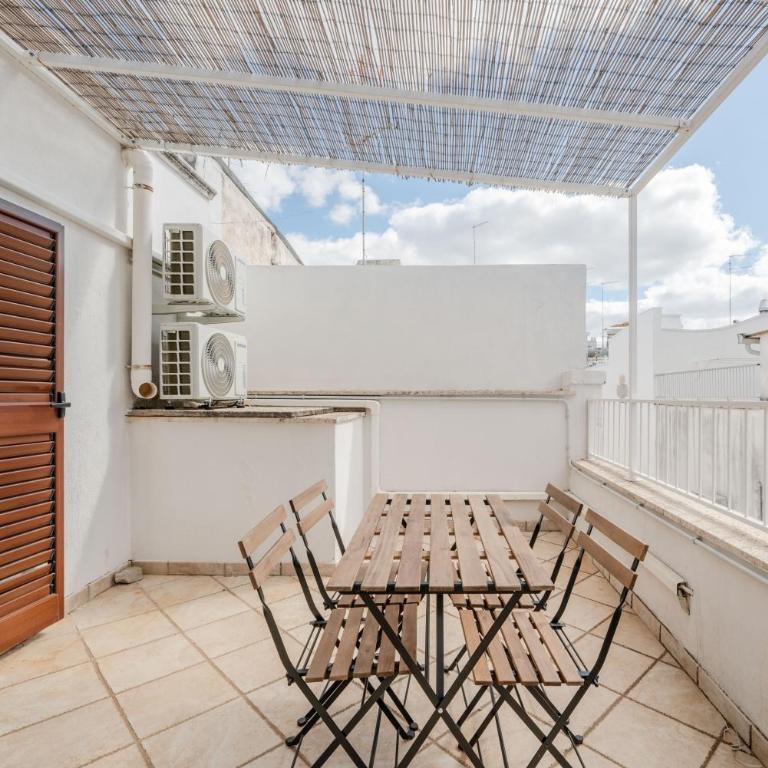 Terrazzino Seme by Rentbeat - Two-Bedroom Apartment - 21