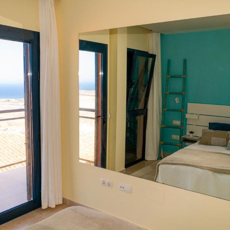 Lucky Thirteen - Apartment with Ocean View - Three-Bedroom Apartment - 2