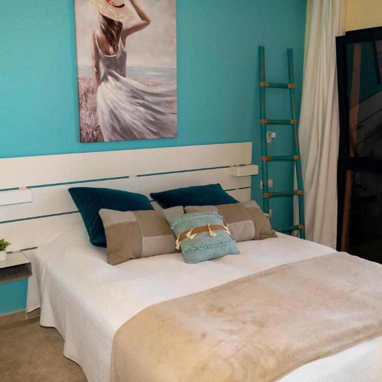 Lucky Thirteen - Apartment with Ocean View - Three-Bedroom Apartment - 3