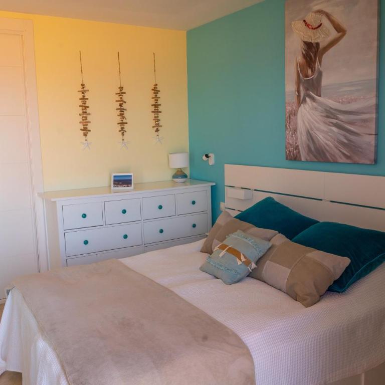 Lucky Thirteen - Apartment with Ocean View - Three-Bedroom Apartment - 7