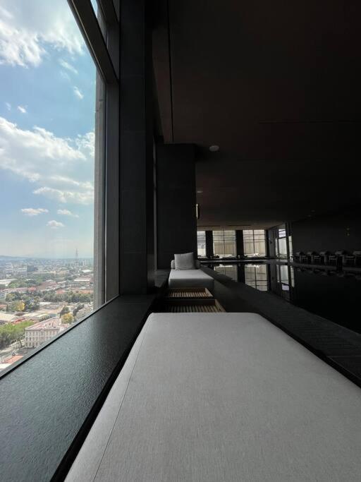 KingSize Suite in Reforma Jacuzzi & Awesome Mexico City View - Apartment with View and Balcony - 20