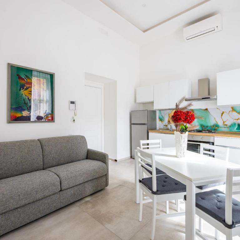 Maison Emanuele Double Apartment - Appartamento con 1 Camera da Letto e Balcone - 20