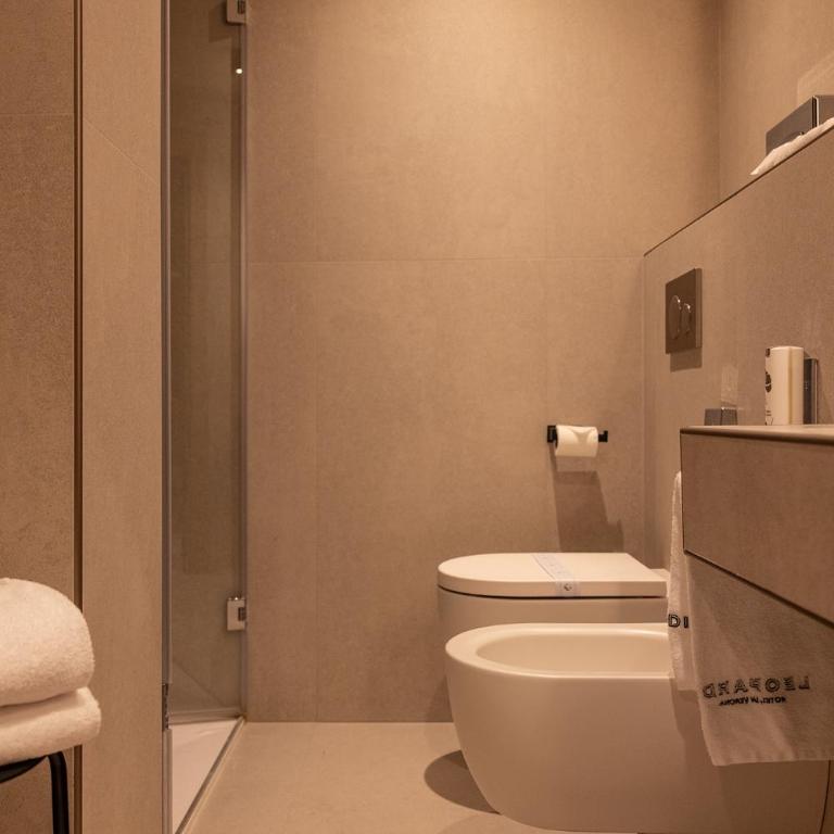 Hotel Leopardi - Junior Suite con Doccia - 16