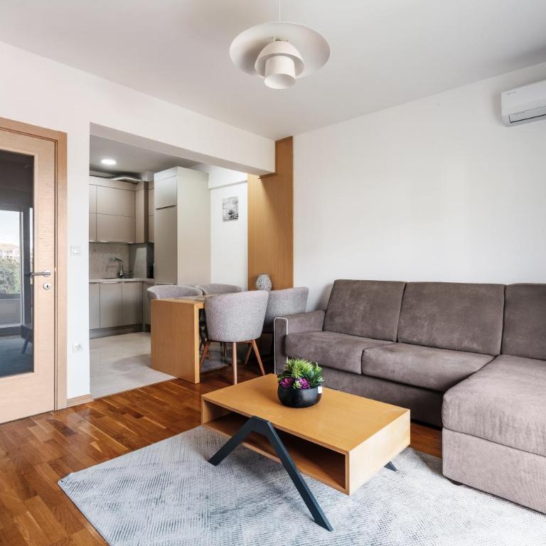 Status-M Apartments 103 - One-Bedroom Apartment with Balcony and Sea View - 9