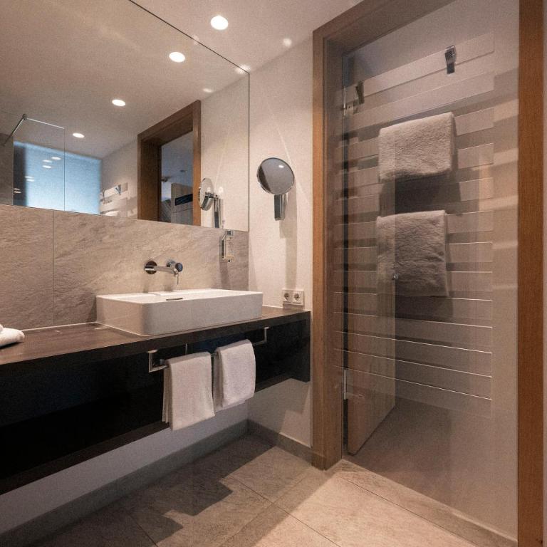 Wellnesshotel Wittelsbach - Deluxe Doppelzimmer - 9