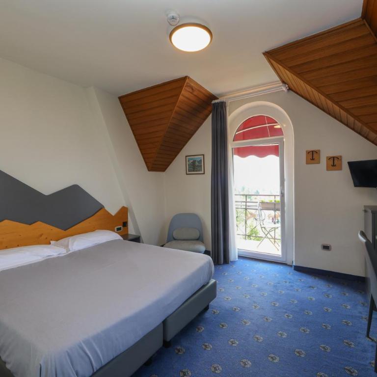 Hotel Regina del Bosco - Familienzimmer mit Gemeinschaftsbad - 1
