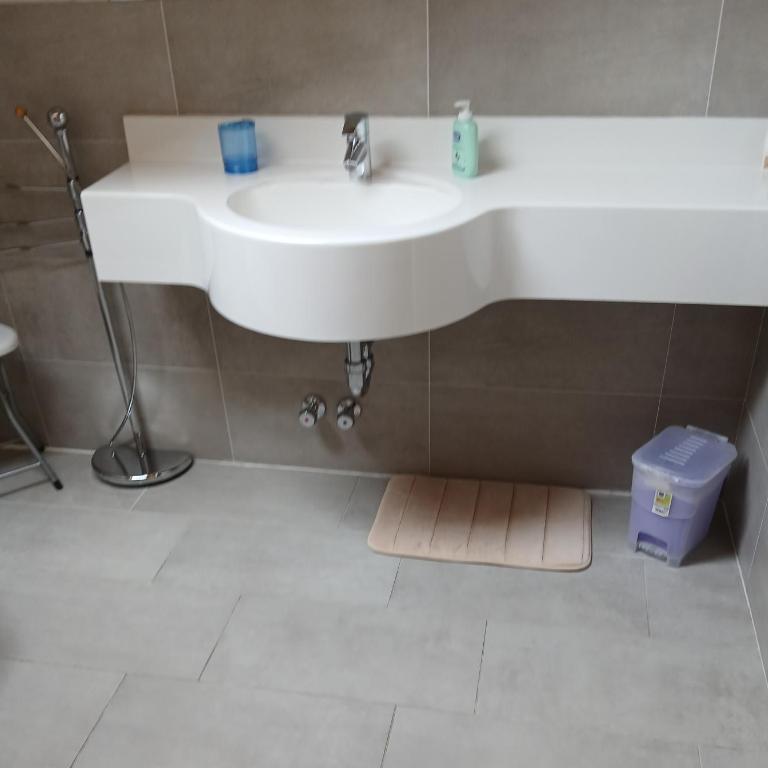 BeB LA STUBE DEI PARTEL - Habitación Doble con baño privado - 1 o 2 camas - 6