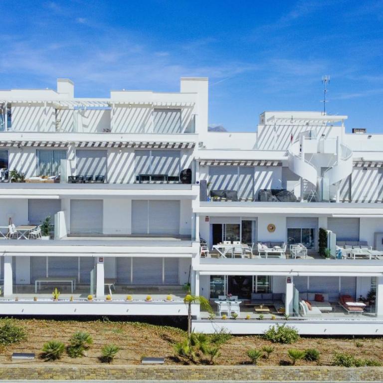 Oceana Views - 2 Bedroom Apartment by Finest Rentals - Apartment with View and Balcony - 9