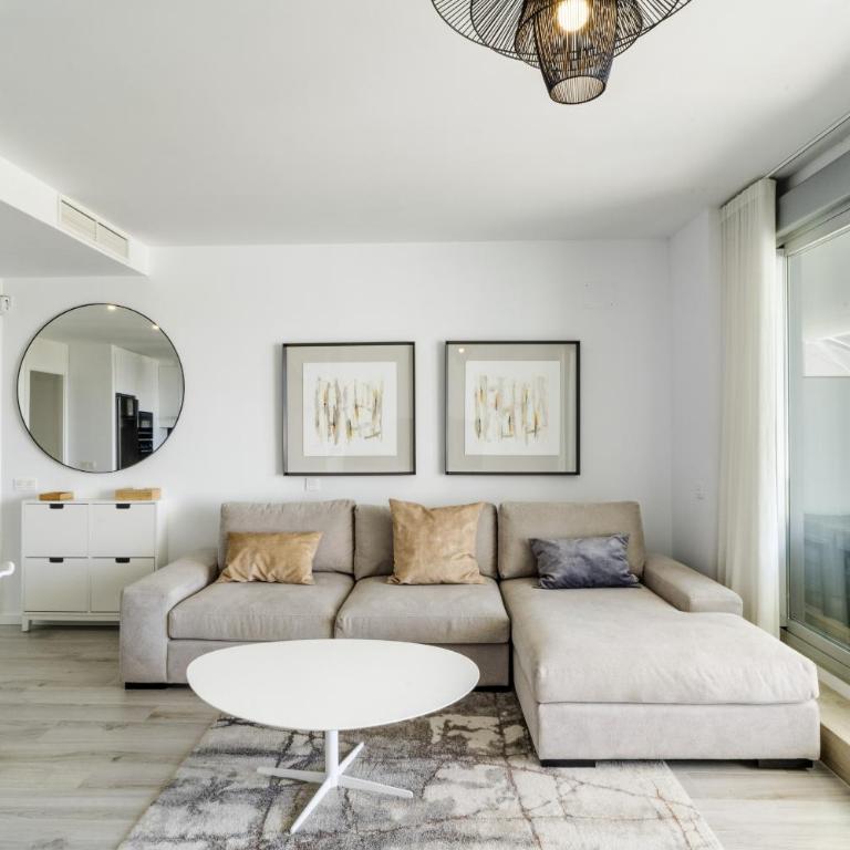 Oceana Views - 2 Bedroom Apartment by Finest Rentals - Apartment with View and Balcony - 14