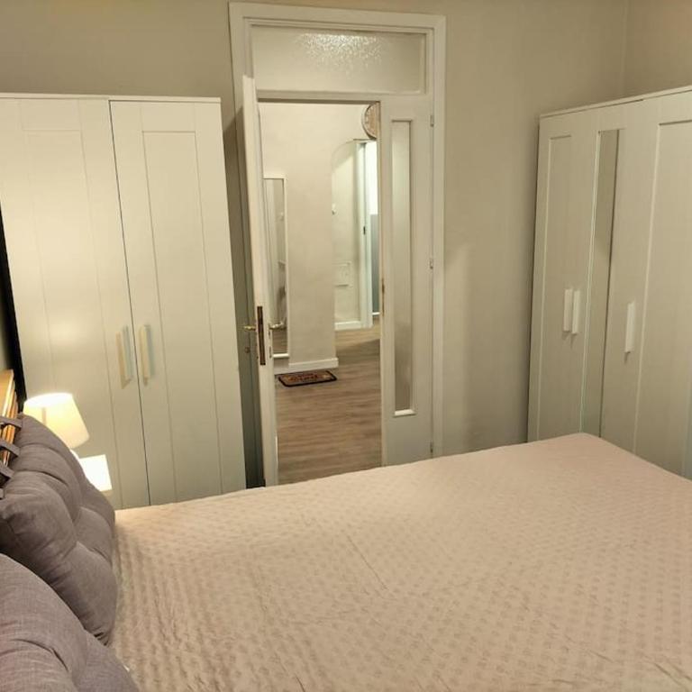 Cozy Apartment Near The station - Appartamento con 1 Camera da Letto - 17