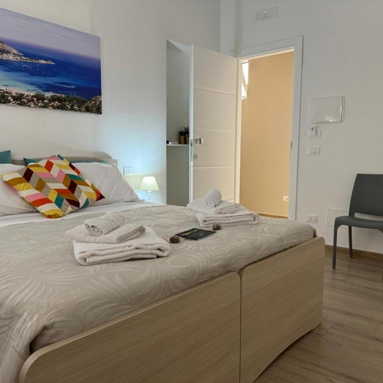 Palermo Mia - Double Room with Private Bathroom - 3