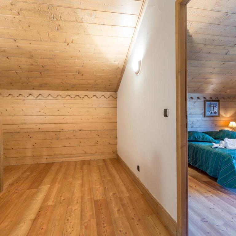 Duplex 4 Ch. avec Piscine, Spa, Ski aux Pistes - Appartement 4 Chambres - 8